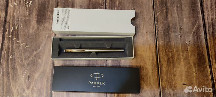 Перьевая ручка parker
