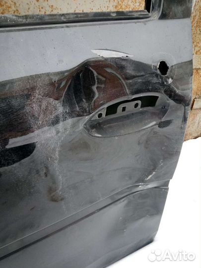 Дверь renault logan