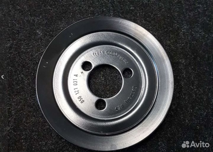 Шкив насоса гур Ауди 80,100 050145255A