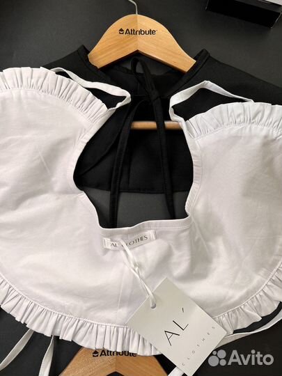 Воротник школьный