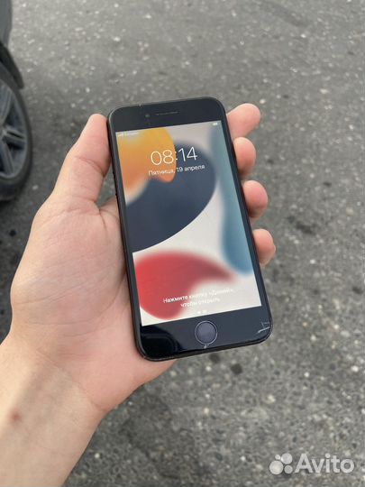 iPhone 7, 32 ГБ