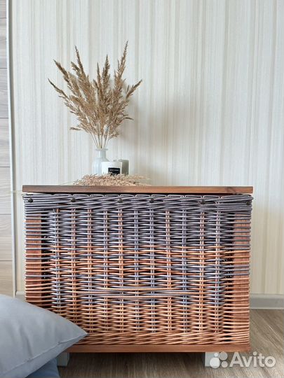 Плетеный сундук