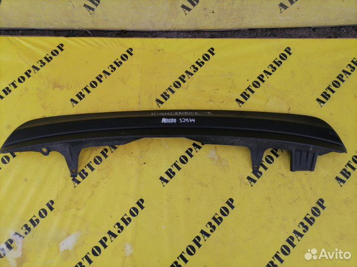 Накладка заднего бампера Toyota Highlander 2