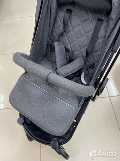 Коляска прогулочная