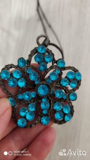 Кулон объемный