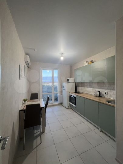 2-к. квартира, 57 м², 14/17 эт.