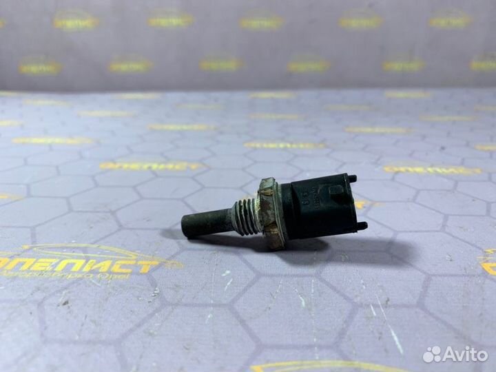 Датчик температуры двигателя Opel Vectra B Y22XE