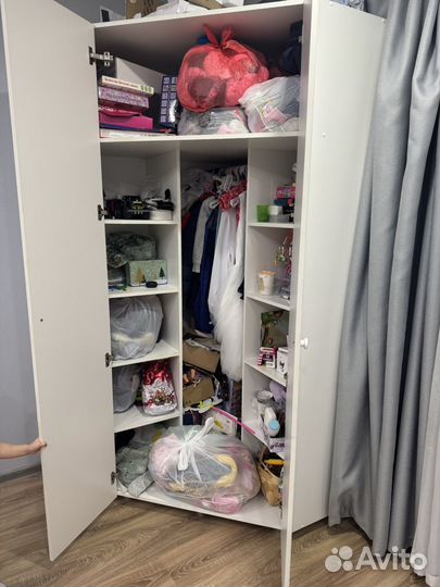 Угловой шкаф