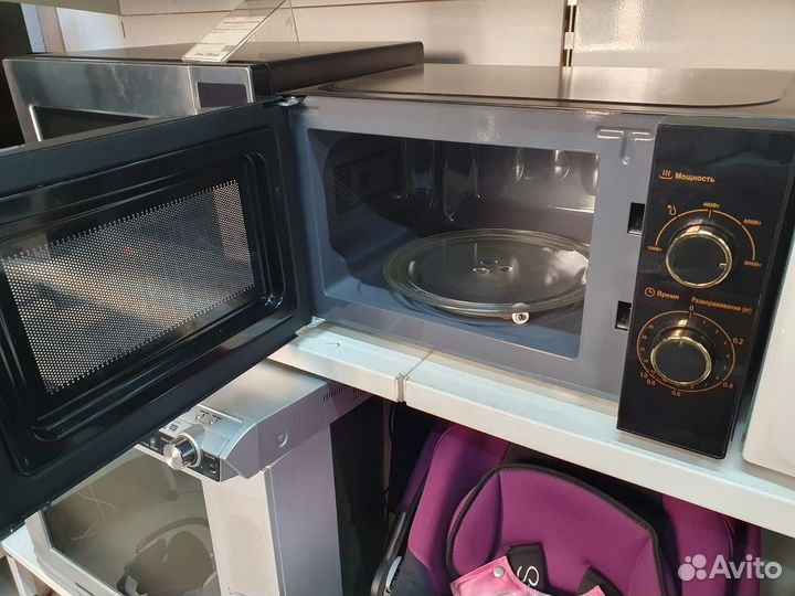 Микроволновая печь Midea MM820CMF-BG