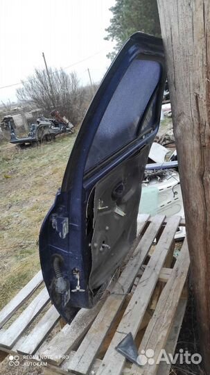 Дверь задняя левая Peugeot 406 дефект