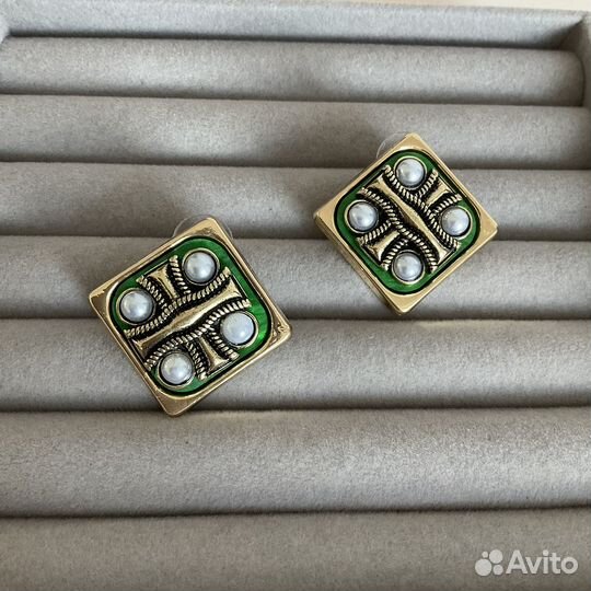 Серьги крупные стильные