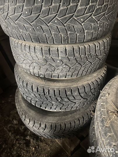 Dunlop SP Winter Ice02 175/65 R14 82T