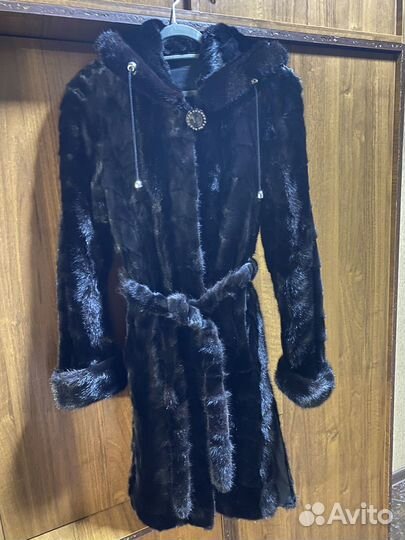 Шуба норковая с капюшоном