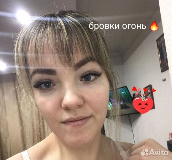 Перманентный макияж бровей