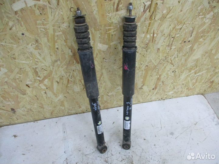 Амортизатор задний Рено Логан 1 2014