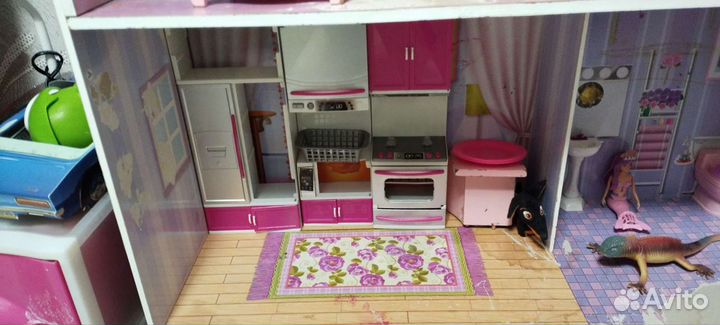 Домик кукольный