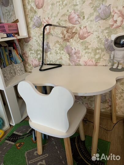 Столик детский со стульчиком