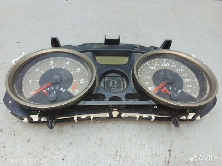 Панель приборов Renault Megane K4M 2008