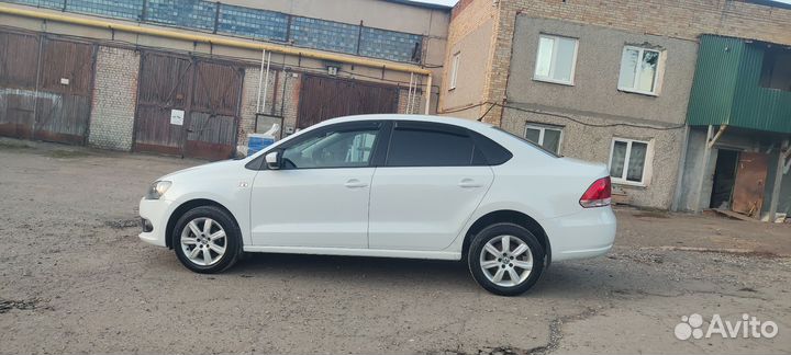 Volkswagen Polo 1.6 AT, 2015, 234 214 км