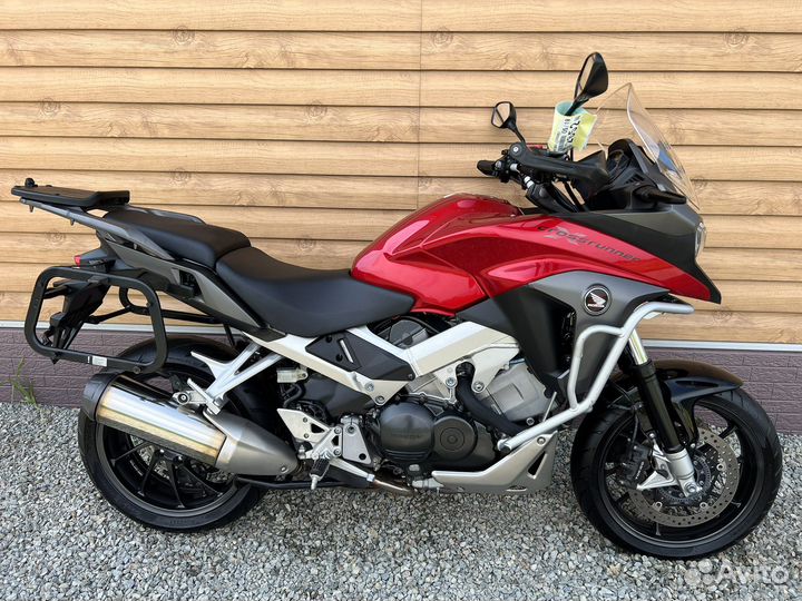 Продам Honda VFR800X CrossRunner 2015 б/п по РФ