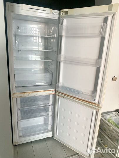 Холодильник samsung на запчасти