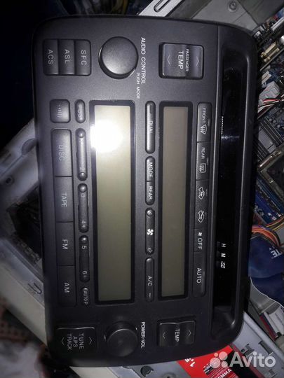 Головное устройство Crown с климатом