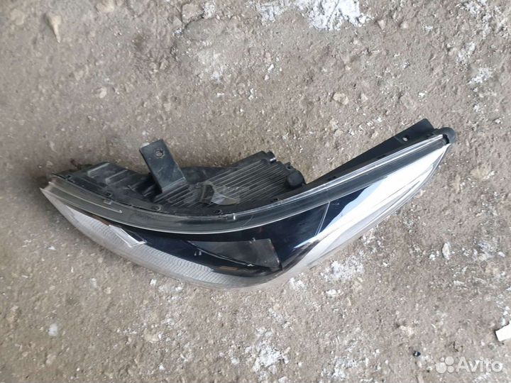 Hyundai solaris 2 фара левая дефект