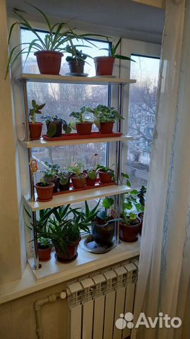 Полка для цветы на подоконник