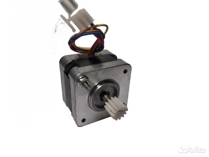 Шаговый двигатель nema 17