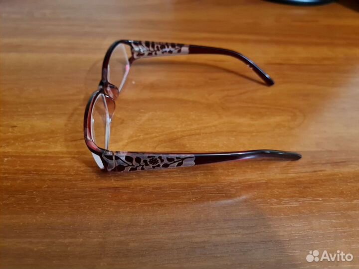 Очки с диоптриями -1,0