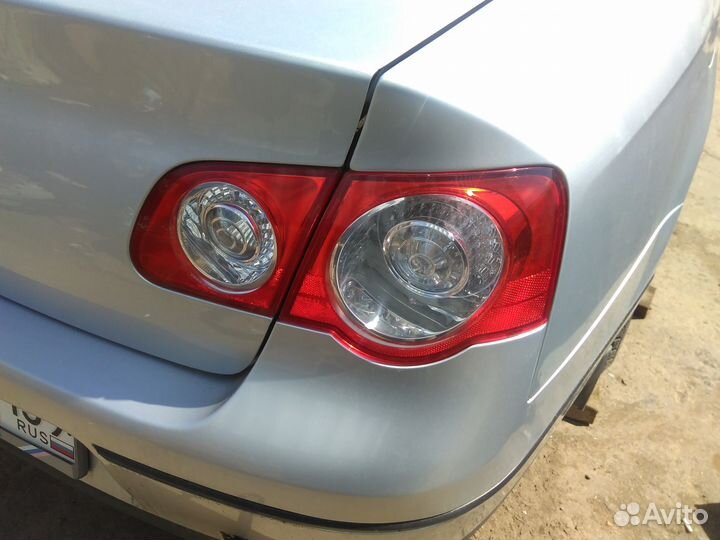 Фонарь внутренний passat b6 левый правый