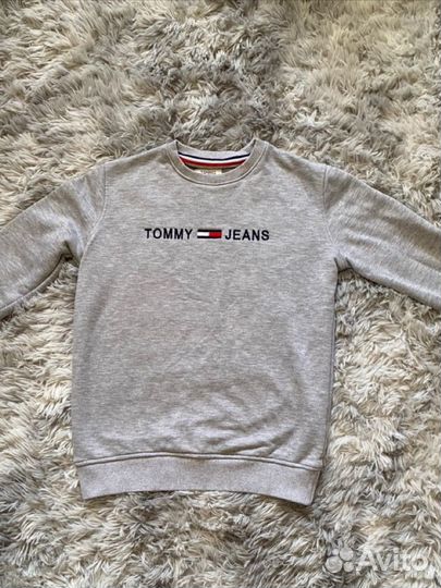 Tommy hilfiger свитшот