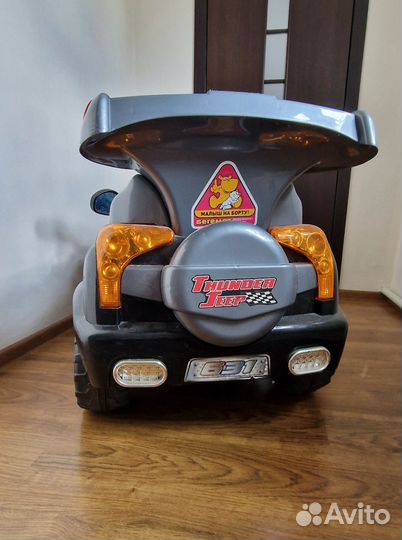 Детский электромобиль бу