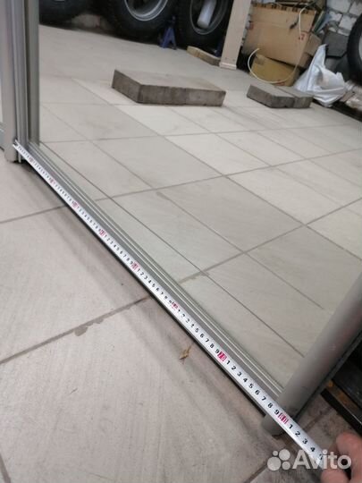 Двери зеркальные для шкафа купе