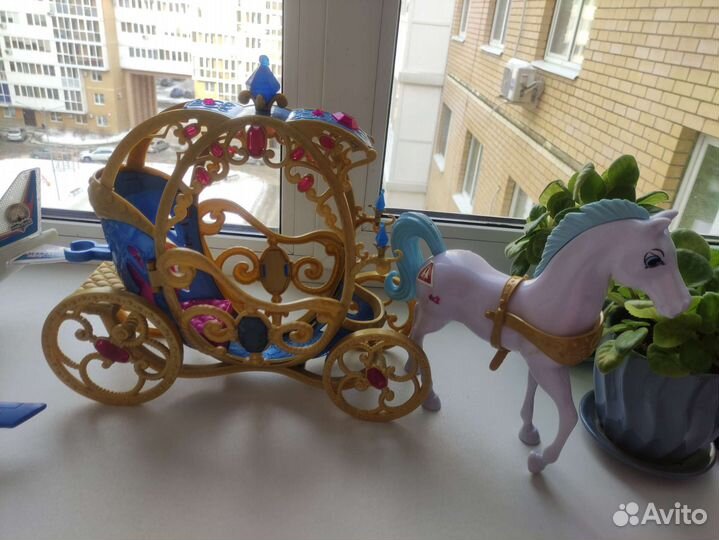 Кровать и карета для Золушки