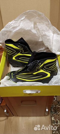 Лыжные ботинки классические