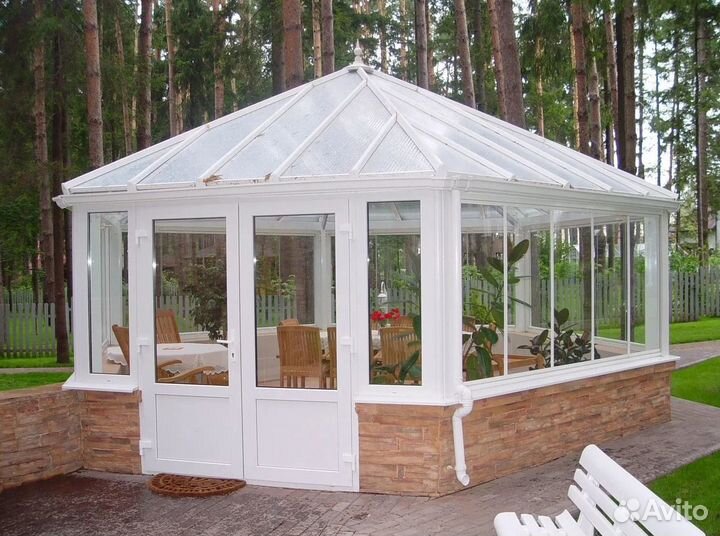 Остекление беседки теплое