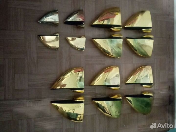 Кранштейны для полок. цвет. золотой