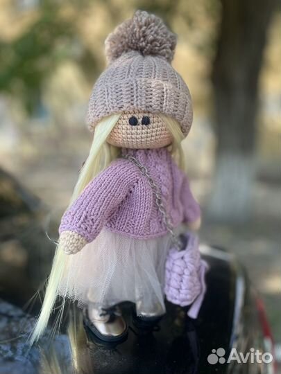 Вязаная интерьерная кукла тильда ручной работы