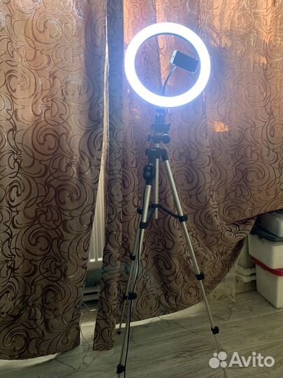 Кольцевая лампа