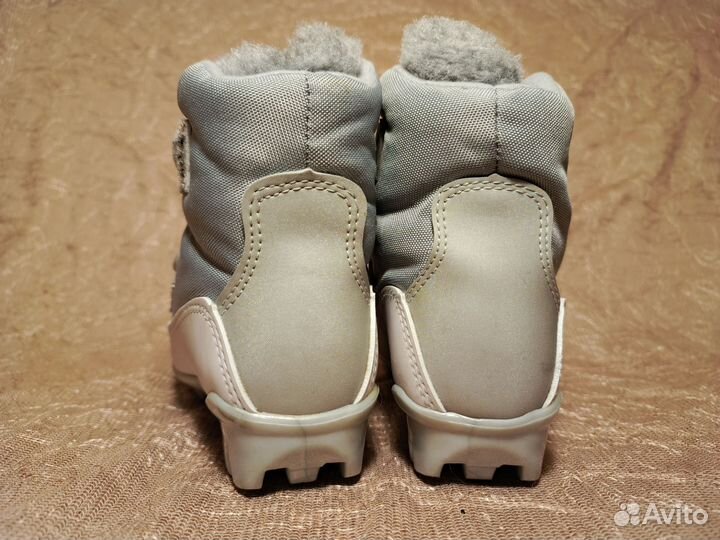 Лыжные ботинки 29 размера