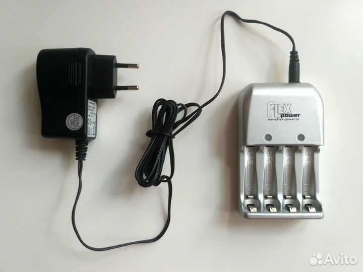 Зарядное устройство для аккумуляторов аа и ааа