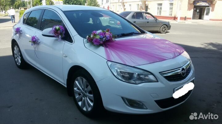Прокат свадебных украшений