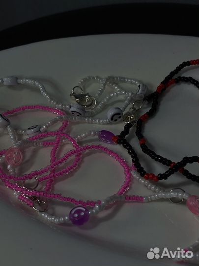 Украшение на шею