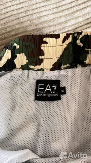 Пуховики uniqlo, quiksilver, calvin klean