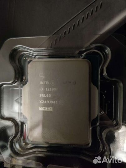 Процессор i3 12100f