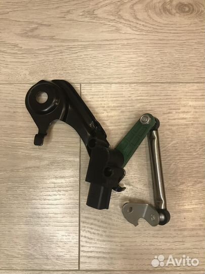 Датчик уровня положения кузова Audi