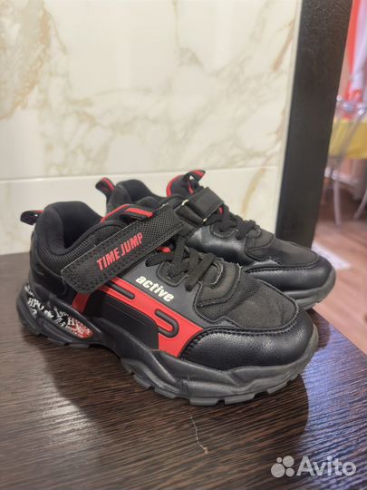 Кроссовки timejump