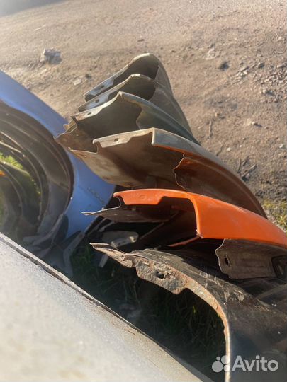 Переднее левое крыло от daewoo nexia 1 2