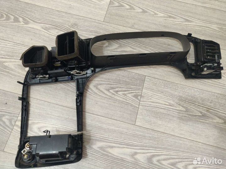 Панель накладка на hyundai elantra xd